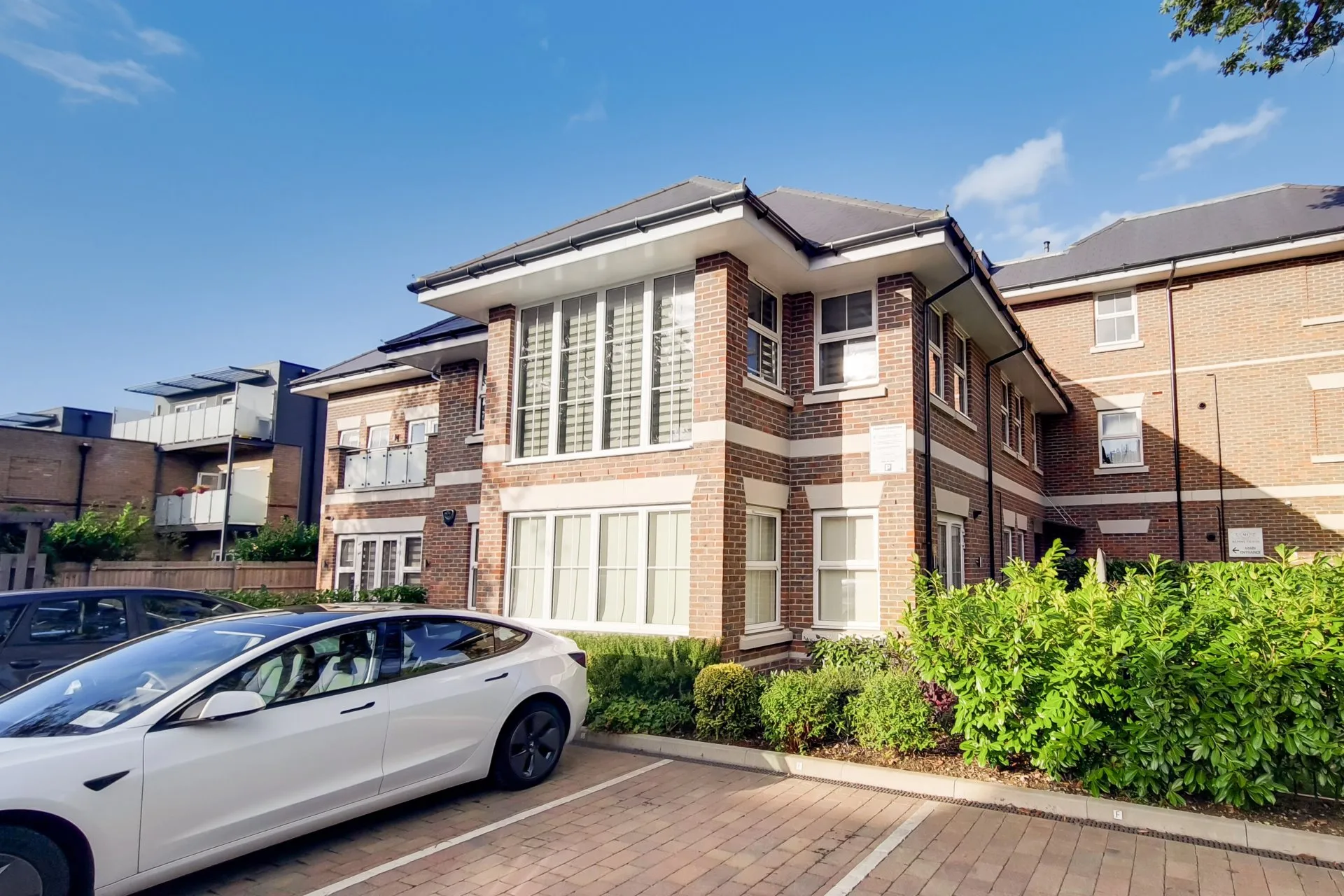 House Common Road in Greater London