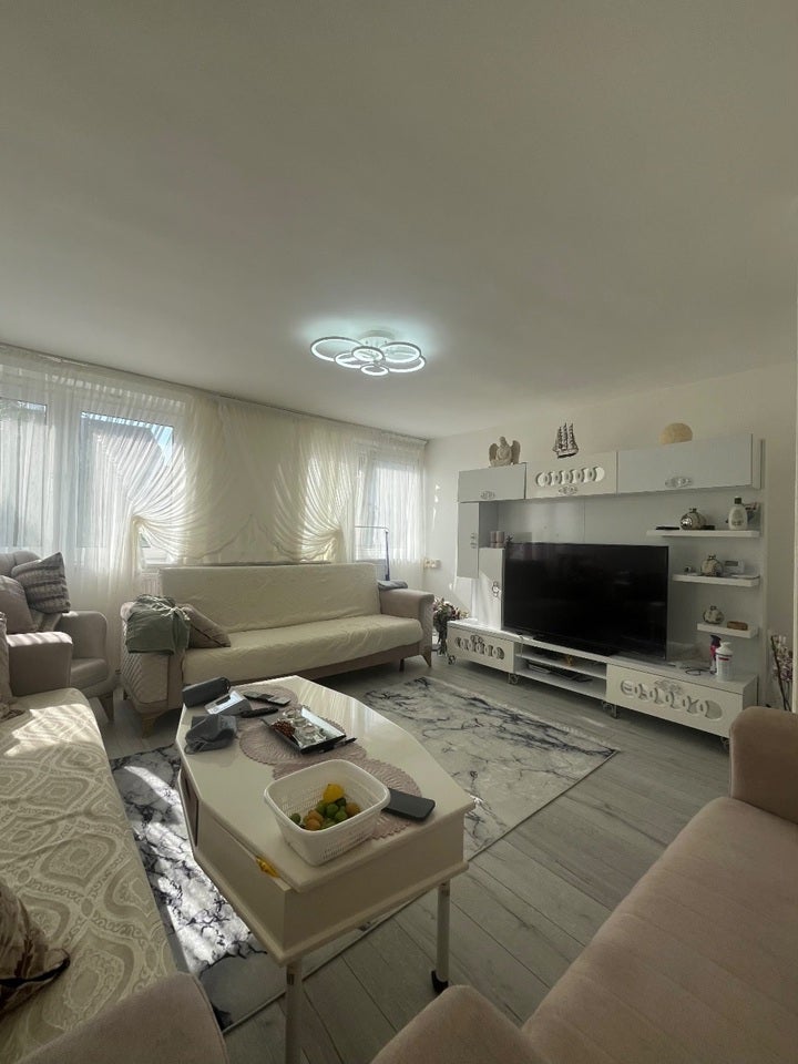 Flat Park Lane in Greater London