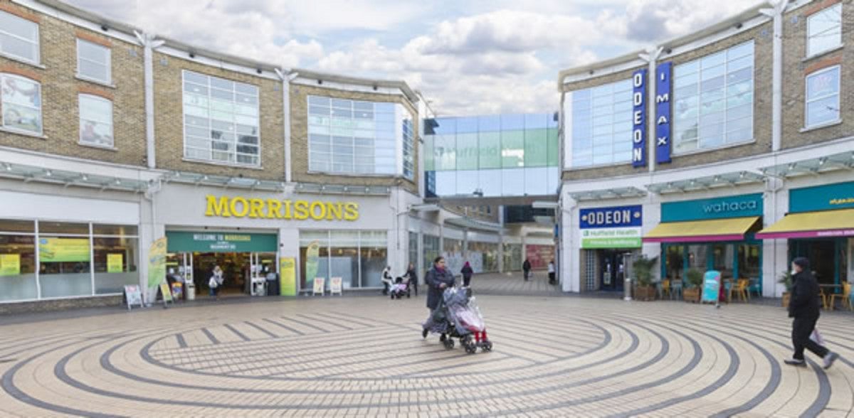 Flat Elm Grove in Greater London