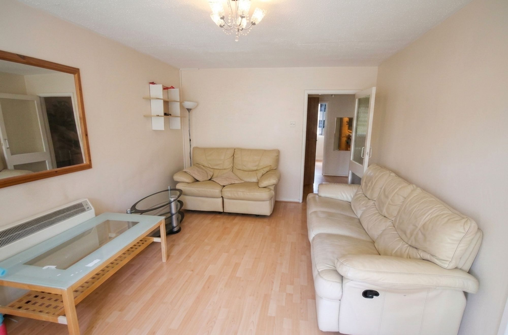 Flat Durham Road in Greater London