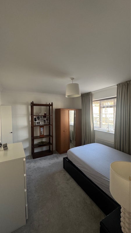 Room Lansbury Gardens in Greater London
