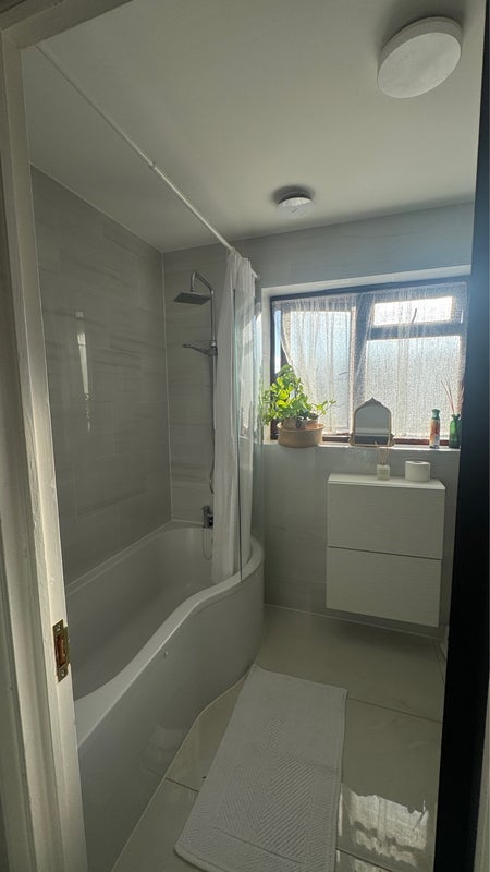 Room Lansbury Gardens in Greater London