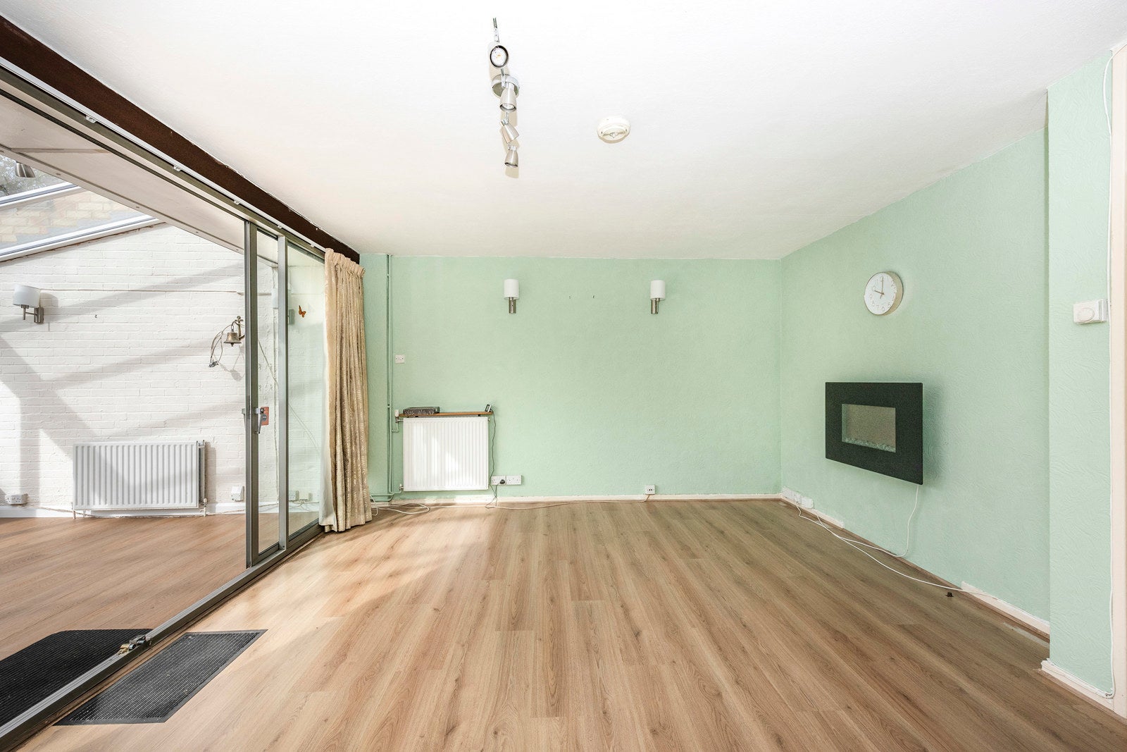 House Kneller Road in Greater London