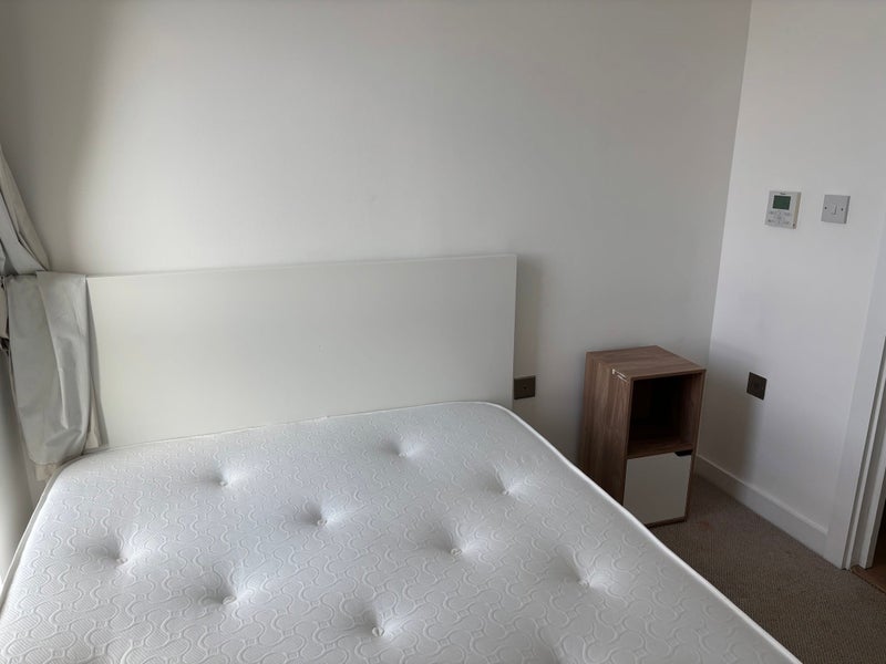 Flat Bethnal Green Road in Greater London