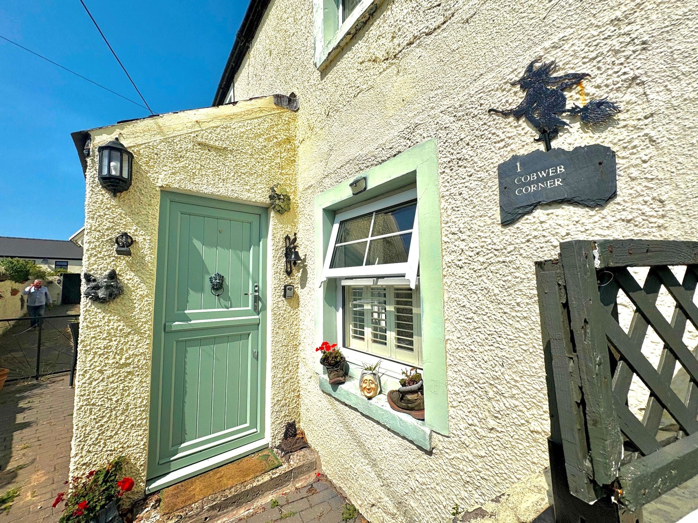 Flat Esplanade in Porthcawl