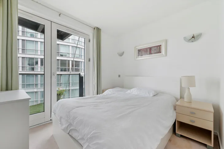 Flat Fairmont Avenue in Greater London