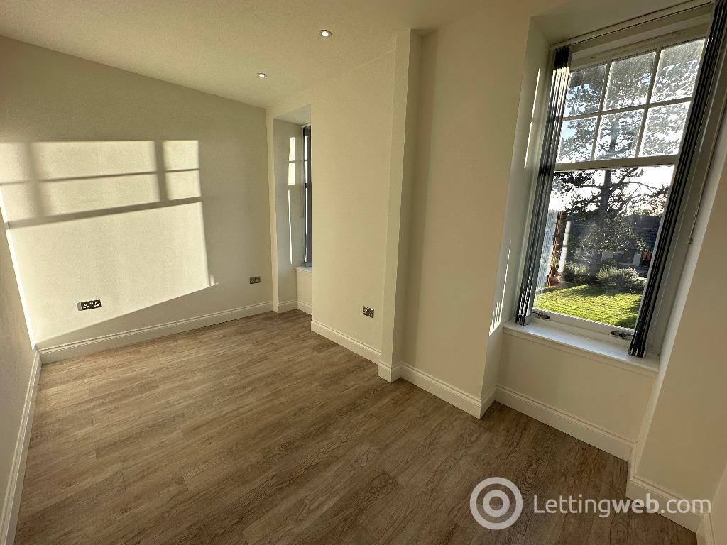 Flat Tay Street in Monifieth