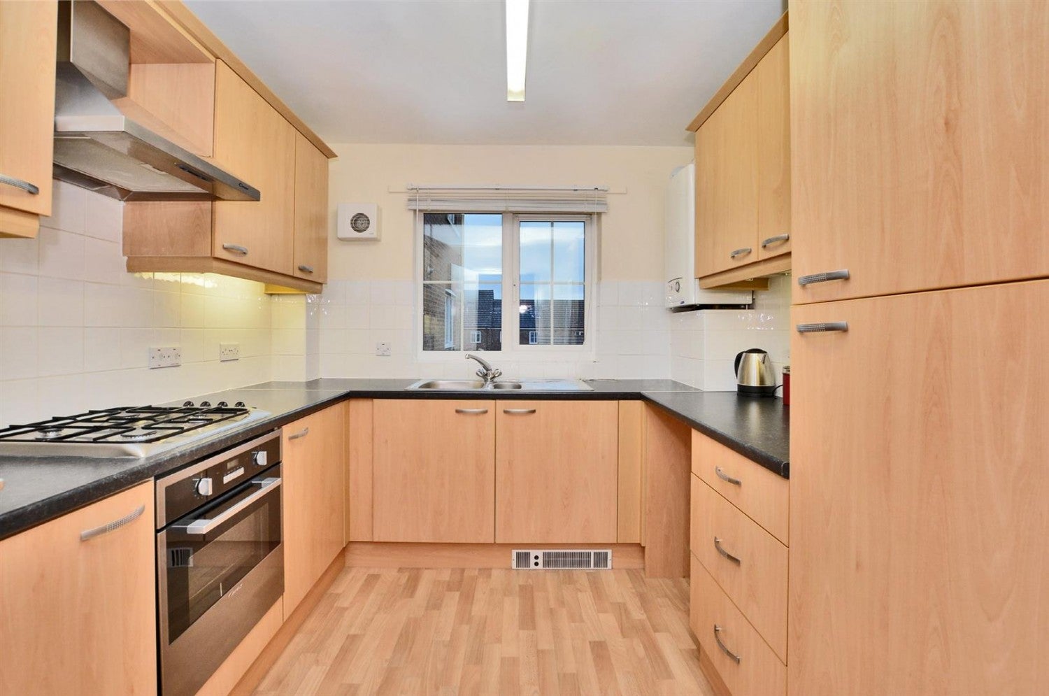 Flat Vixen Drive in Rushmoor