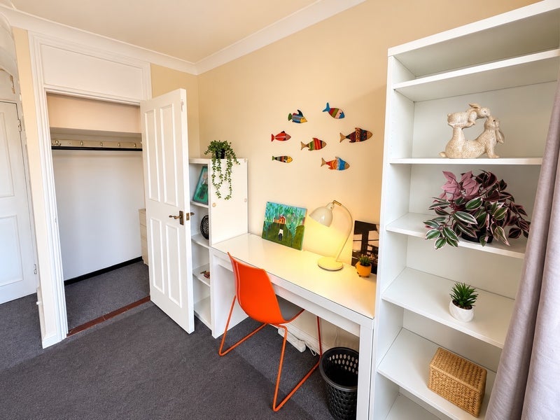 Room Chart Street in Greater London