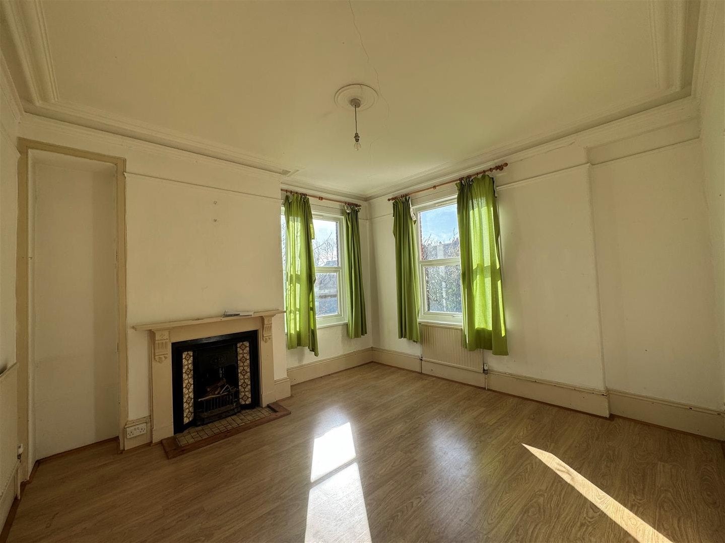 Room Queens Terrace in Exeter