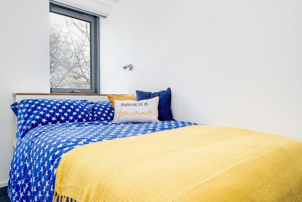 Room Fulham Palace Road in Greater London