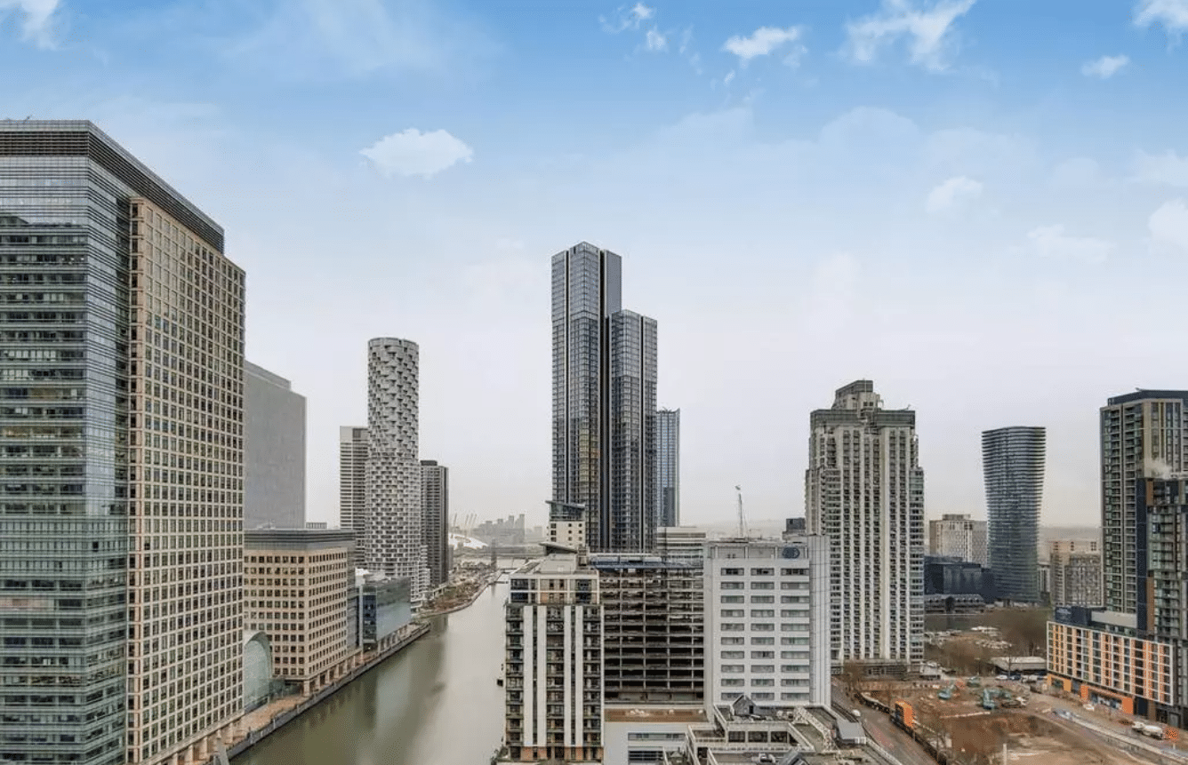 Flat Wards Place in Greater London