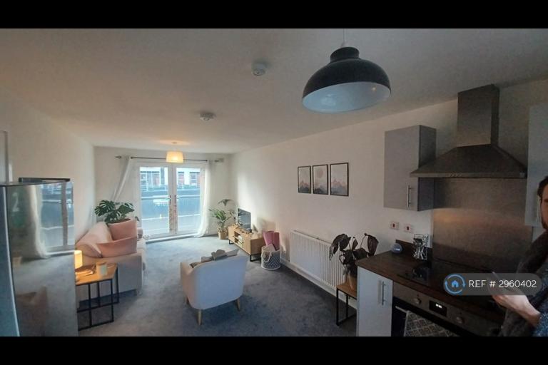 Flat Dalmuir Road in Birmingham
