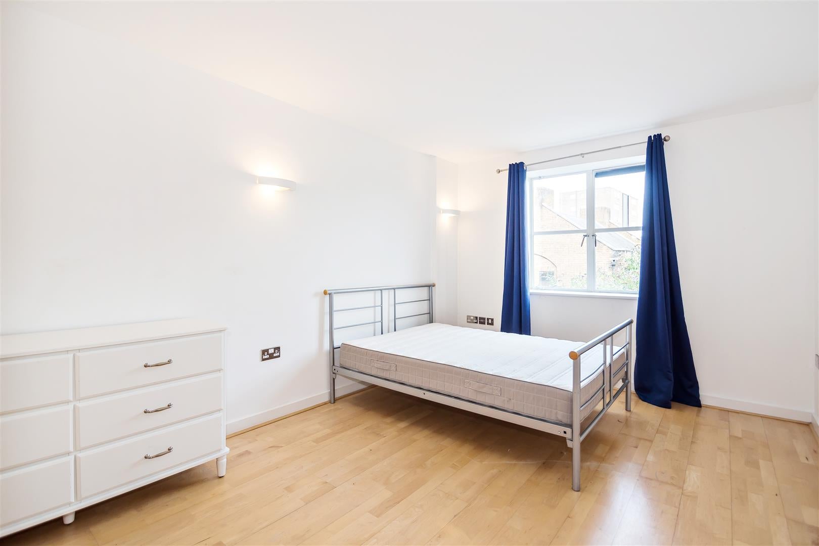 Flat Wilmington Square in Greater London