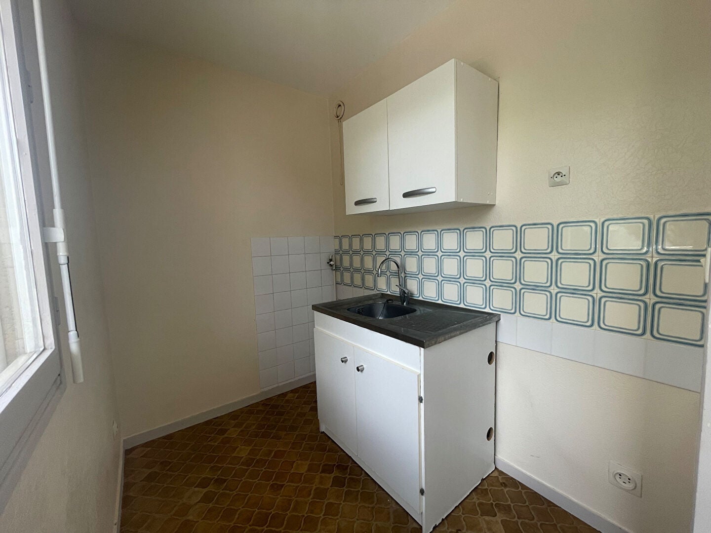 Flat Boulevard Charles de Gaulle in Saint-Cyr-sur-Loire