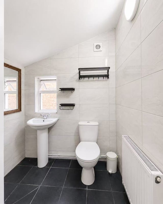 Room Westfield Road in Greater London