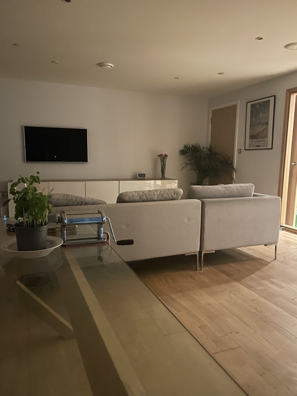 Room Mast Quay in Greater London