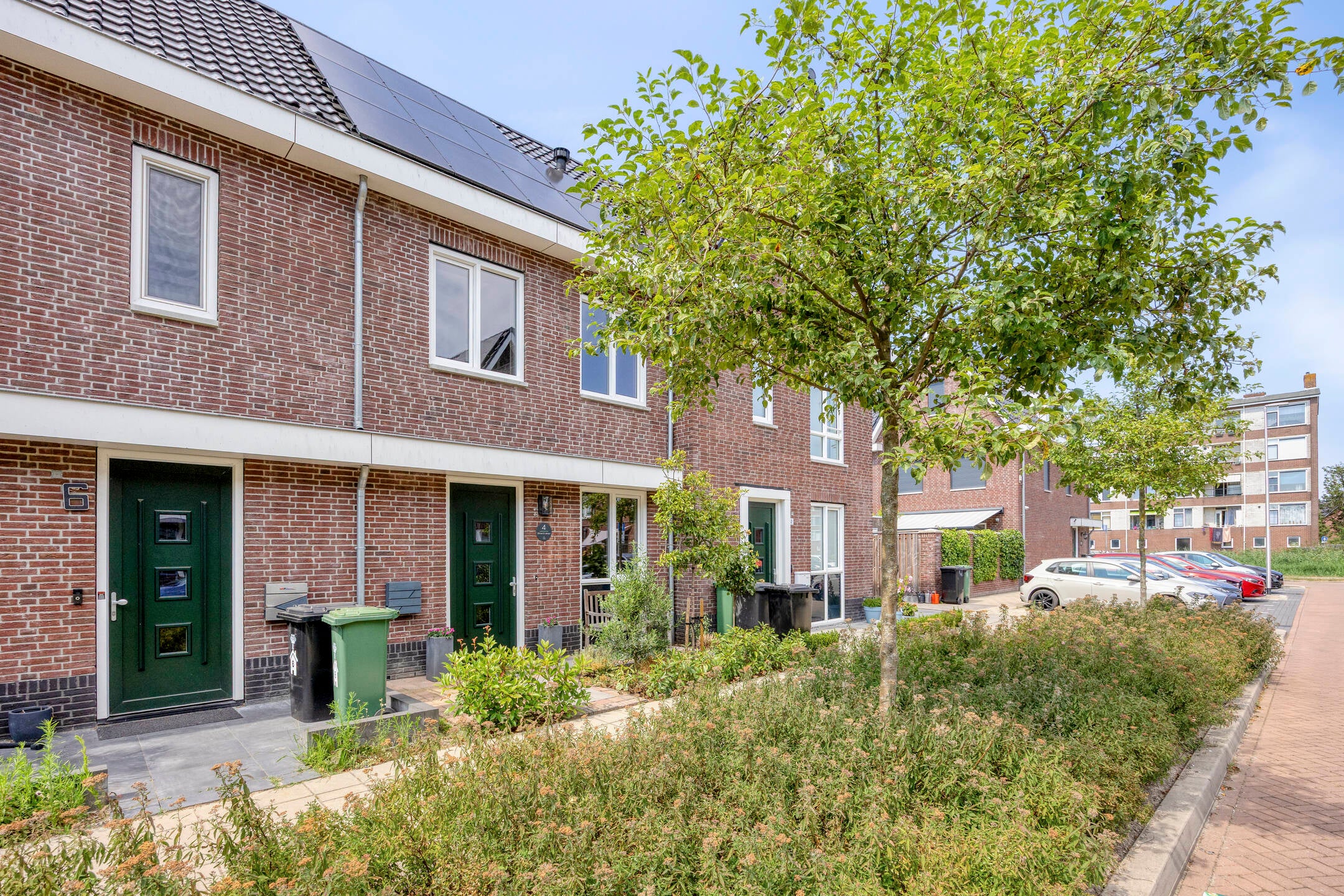 Tussenwoning te koop: Maria van Oosterwijckstraat 4, Zoetermeer