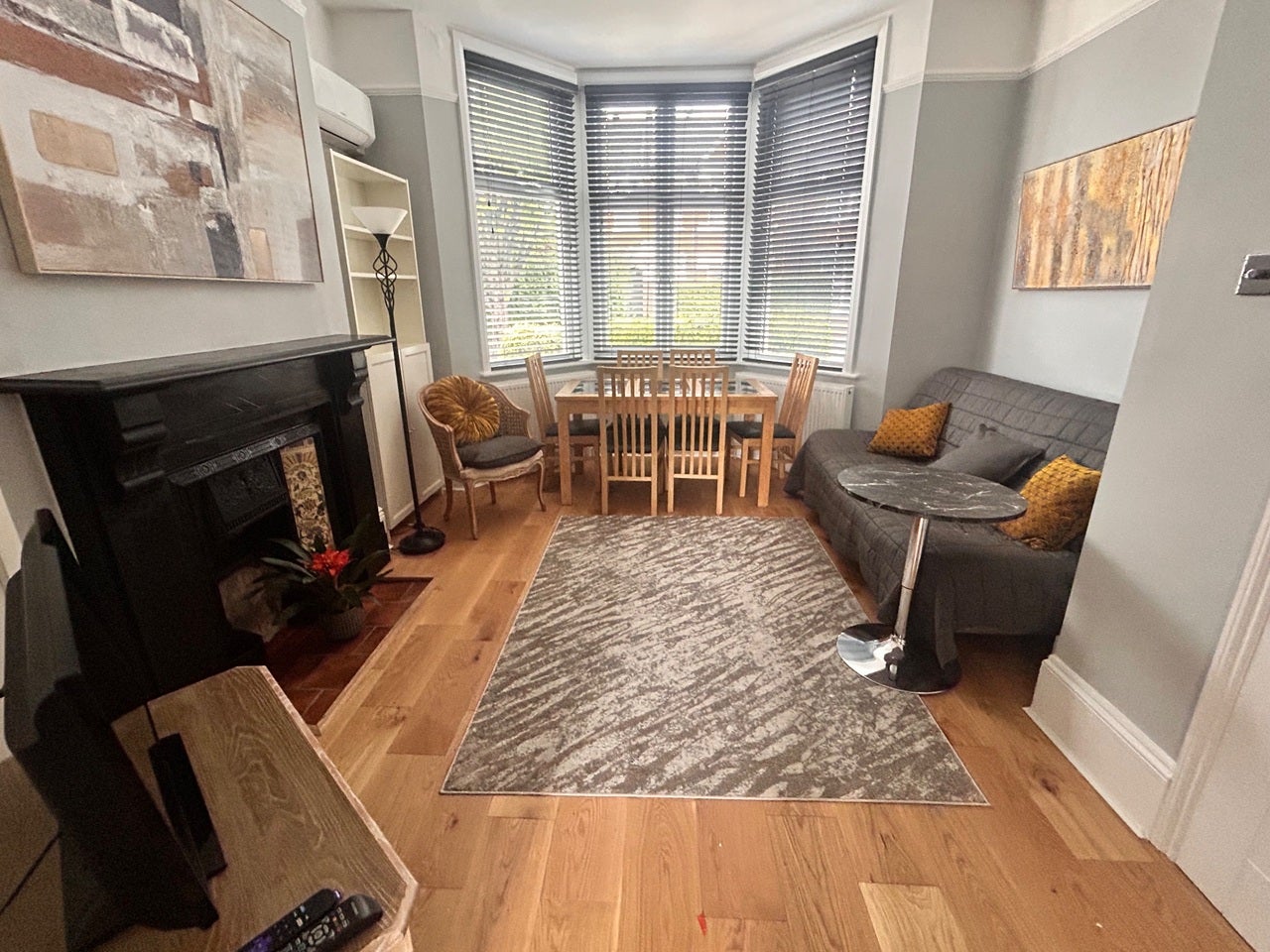 Flat Riffel Road in Greater London