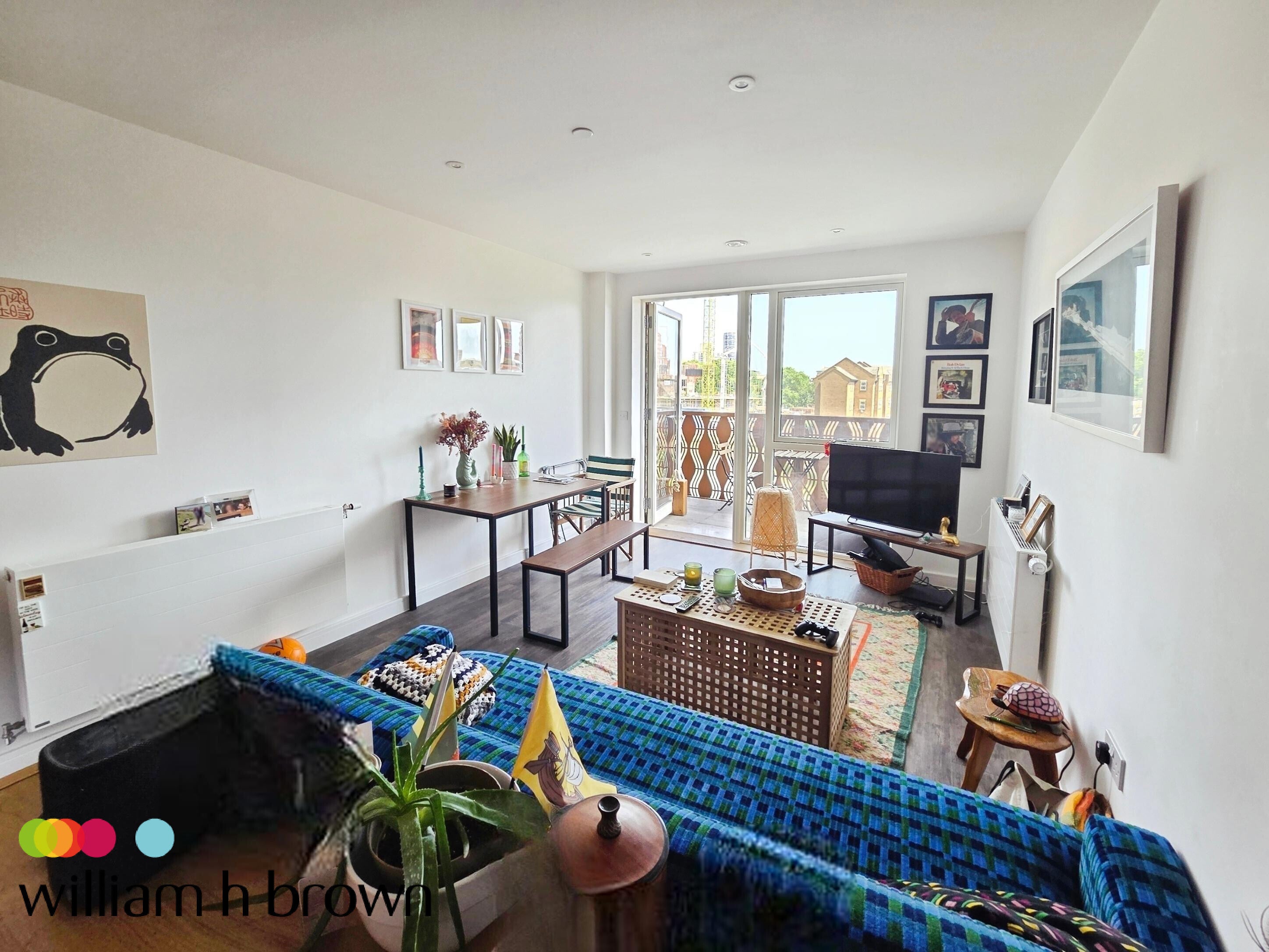Flat Fleet Road in Greater London