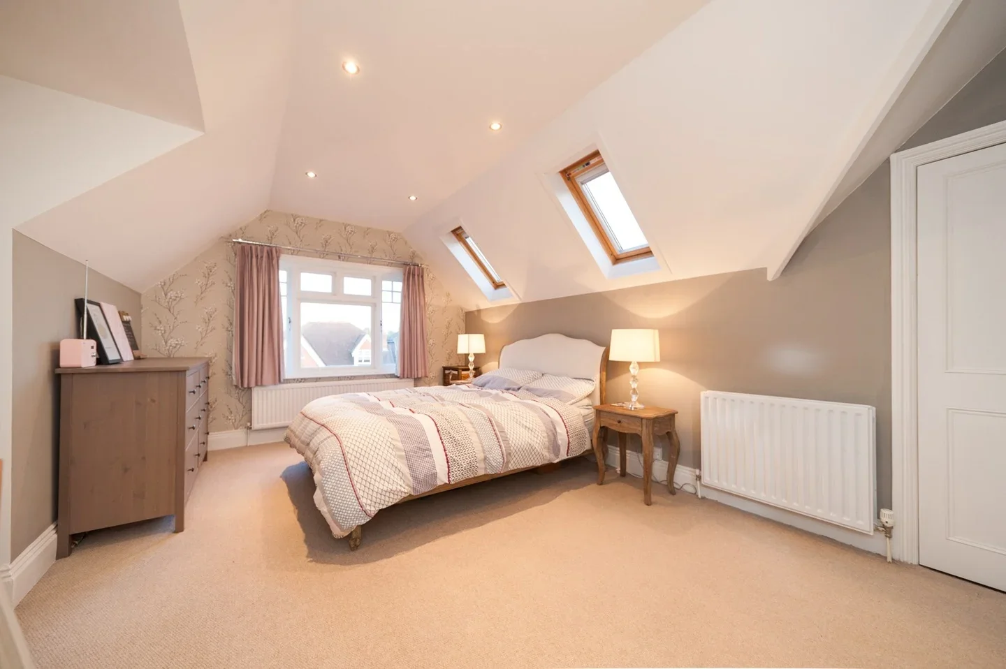 Flat Lytton Grove in Greater London