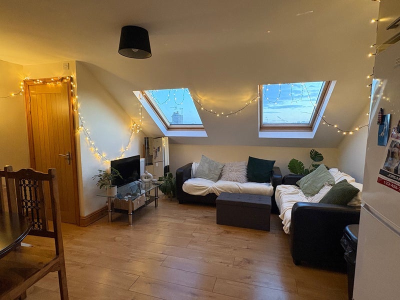 Room Letchworth Street in Greater London