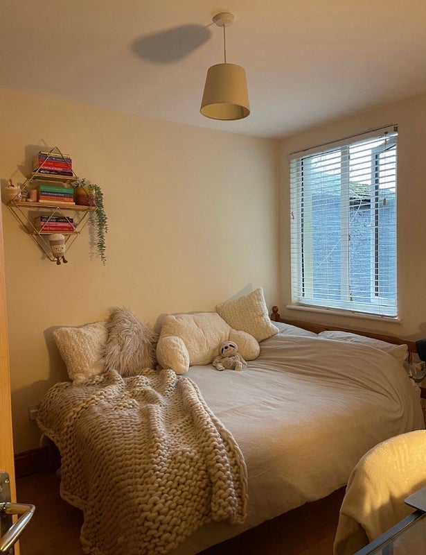 Room Letchworth Street in Greater London