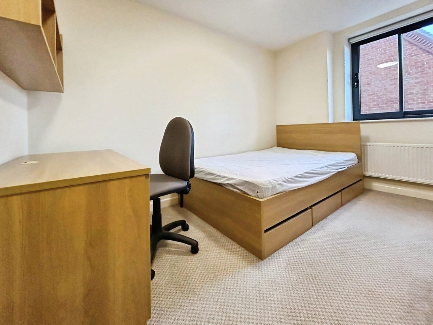 Room Upper Quay Street in Gloucester