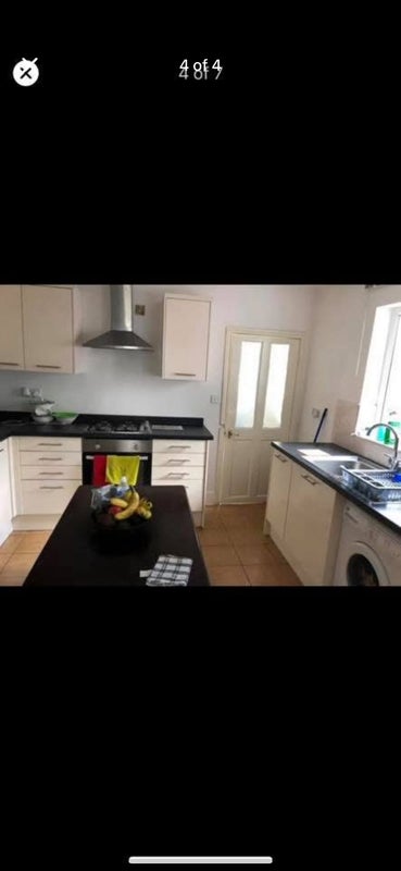 Room Elmdene Road in Greater London