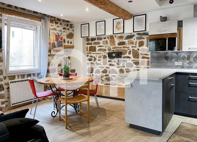 Maison Place Jean Jaurès à Pierrefeu-du-Var