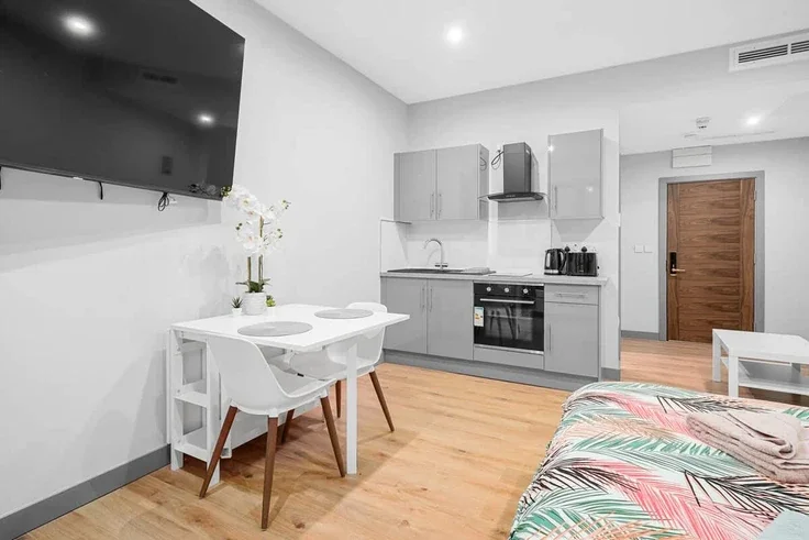 Flat Cranbrook Road in Greater London