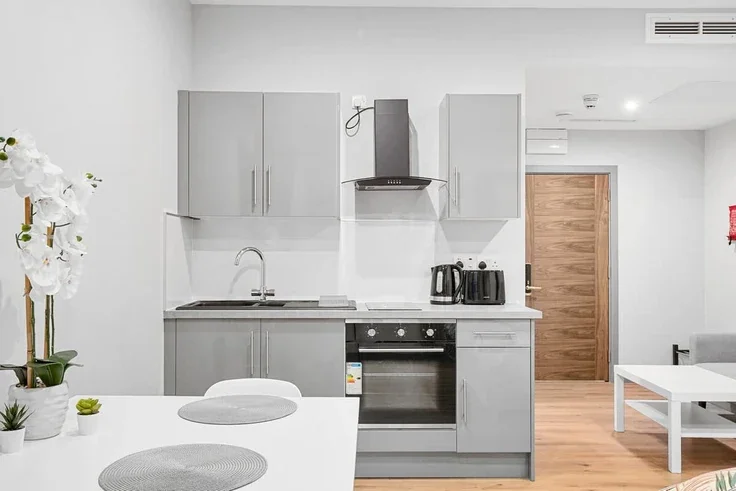 Flat Cranbrook Road in Greater London