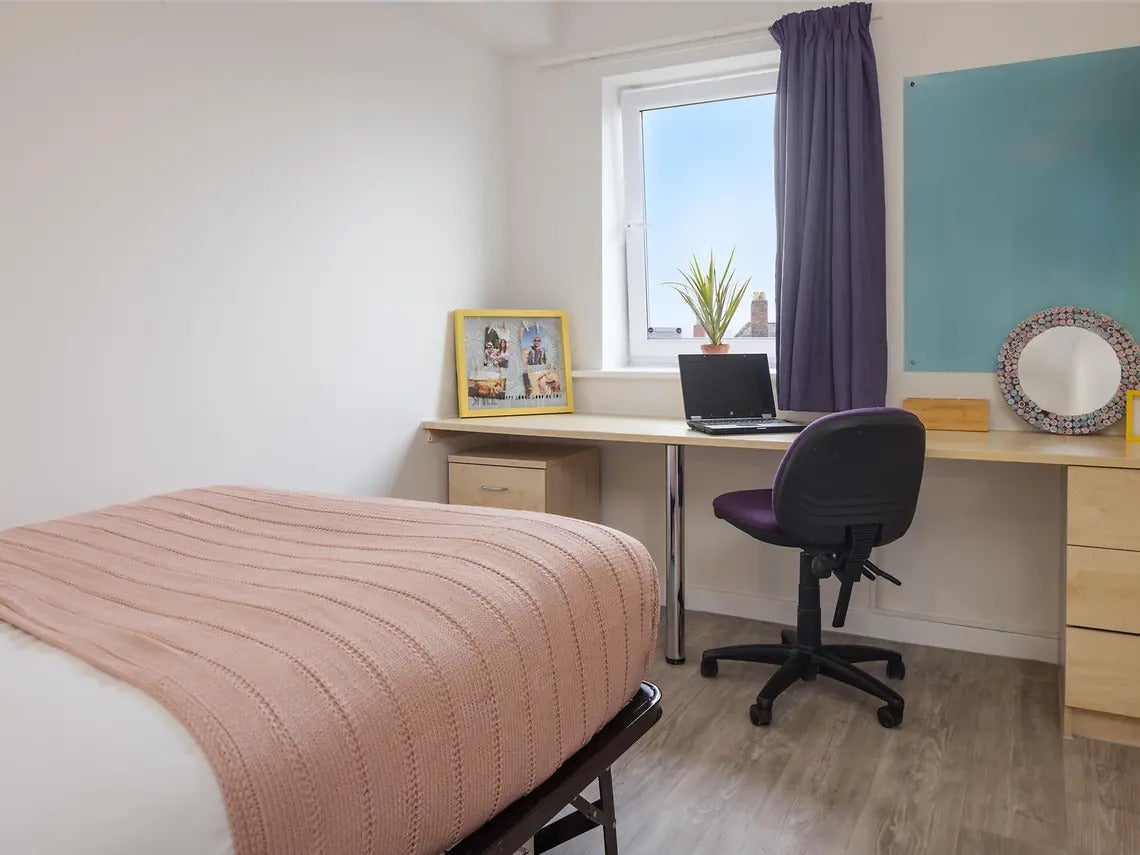 Room Tower Street in Newcastle upon Tyne