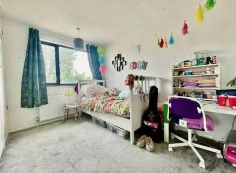 House Dorothy Evans Close in Greater London
