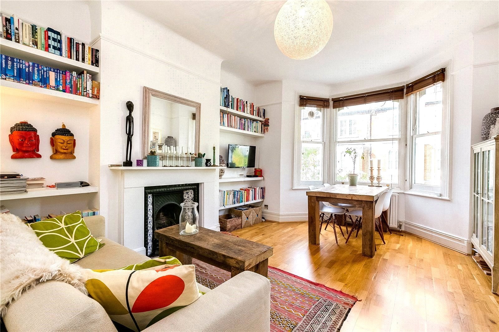 Flat Loris Road in Greater London