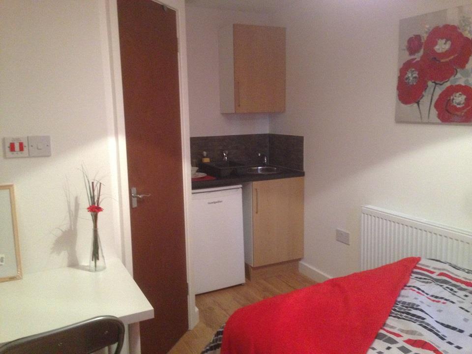Room Lynwood Walk in Birmingham