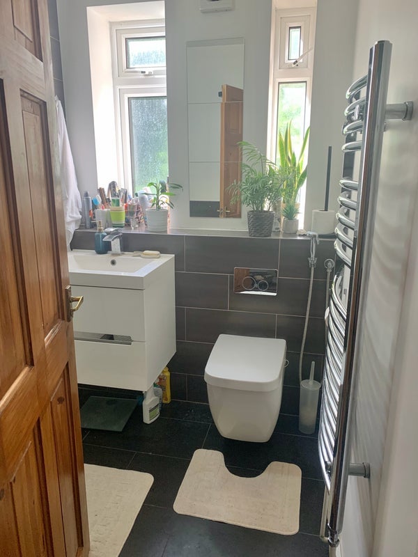 Room Basing Way in Greater London