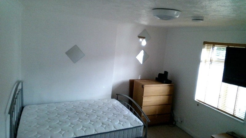 Room Climping Road in Crawley