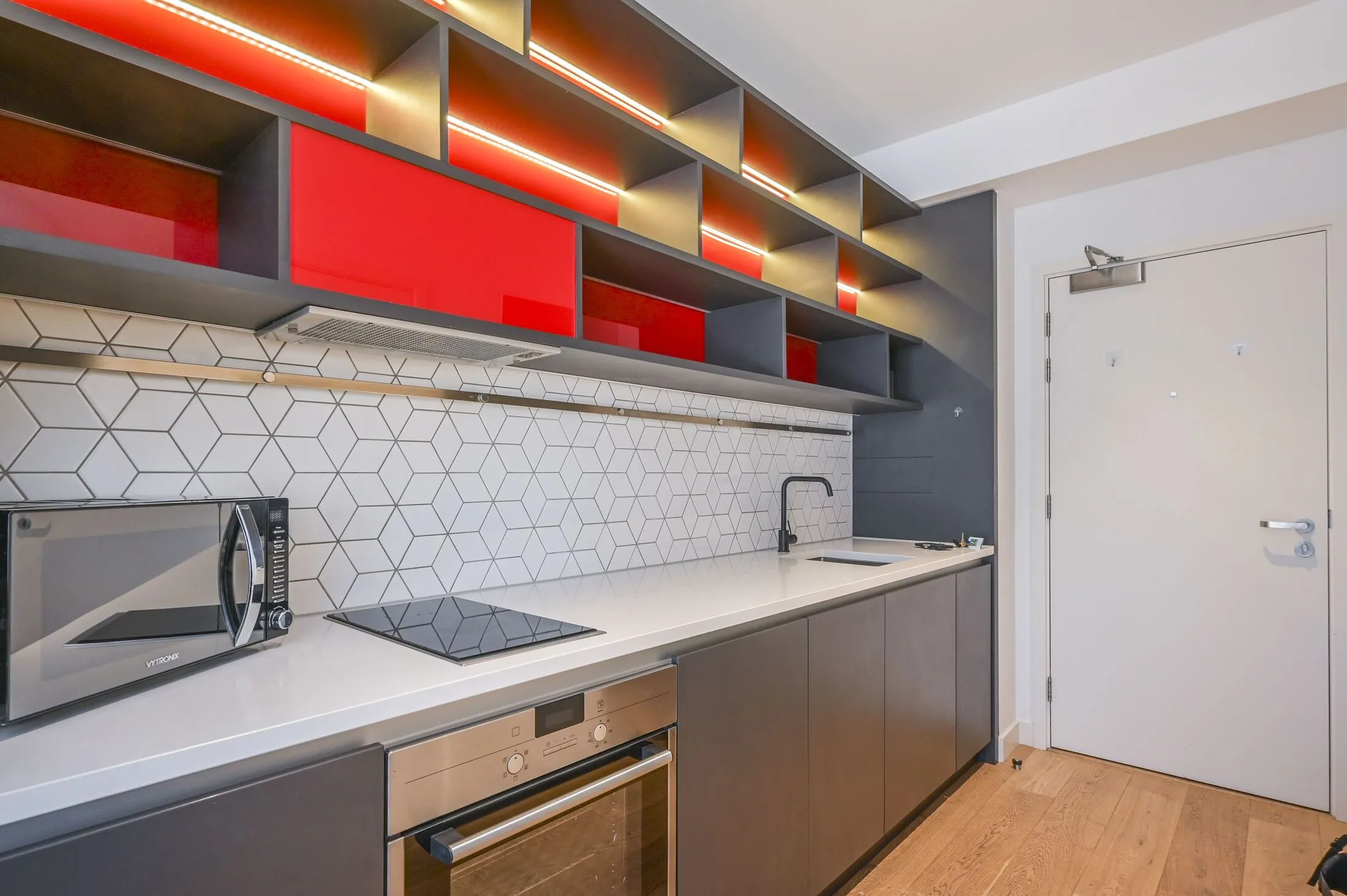 Flat Lyell Street in Greater London