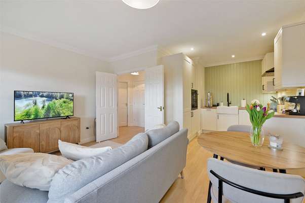 Flat A308 in Windsor