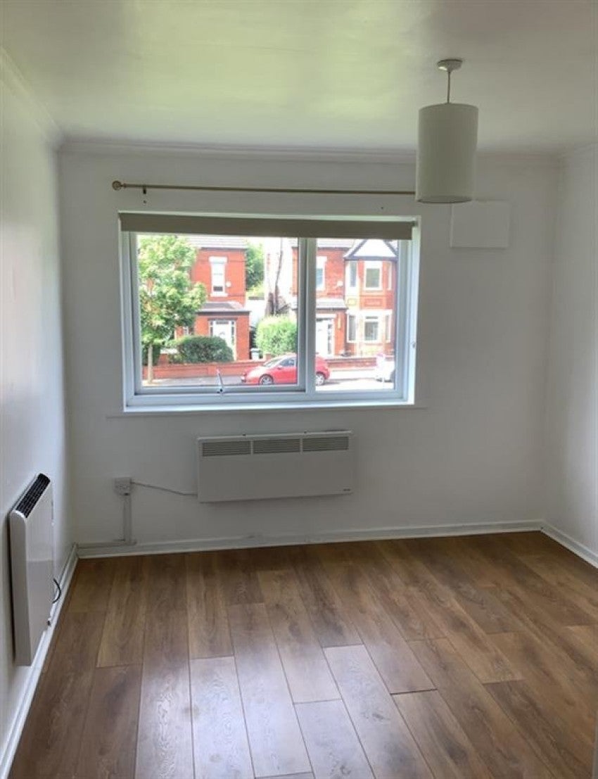 Flat Slade Lane in Manchester