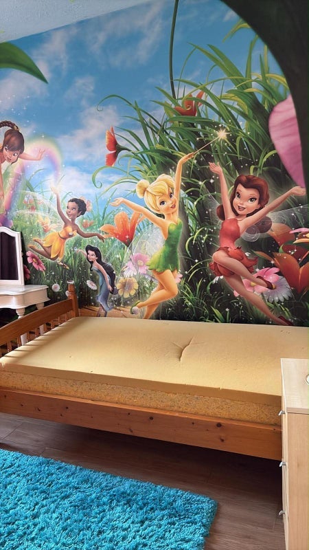 Room Ingal Road in Greater London