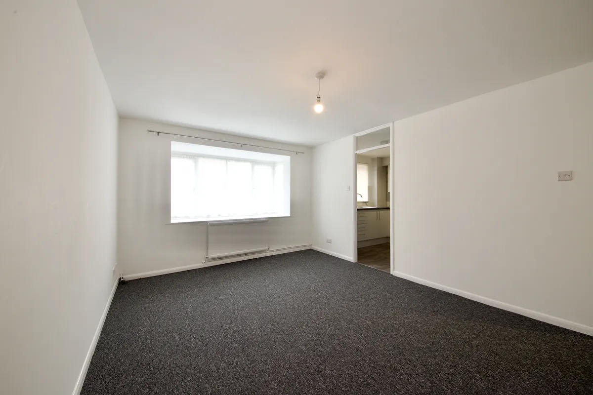 Flat Poplar Grove in Greater London
