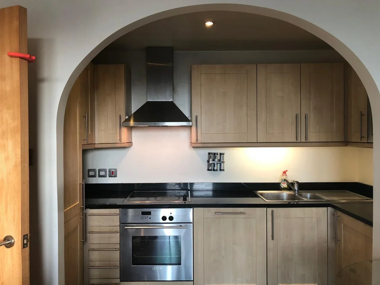 Flat Lyon Road in Greater London