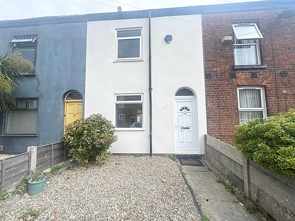 House Ellesmere Street in Salford