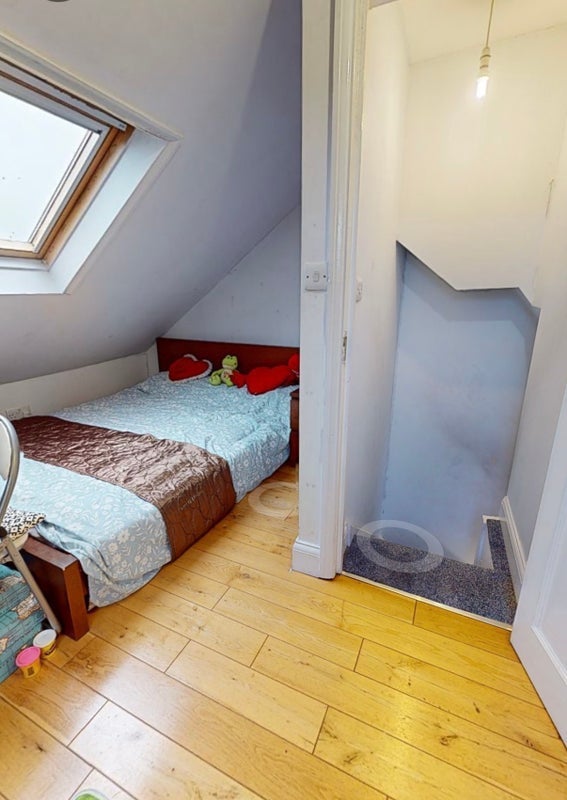 Room Wrottesley Road in Greater London