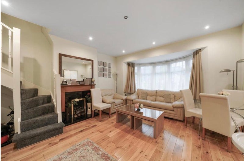 Room Wrottesley Road in Greater London