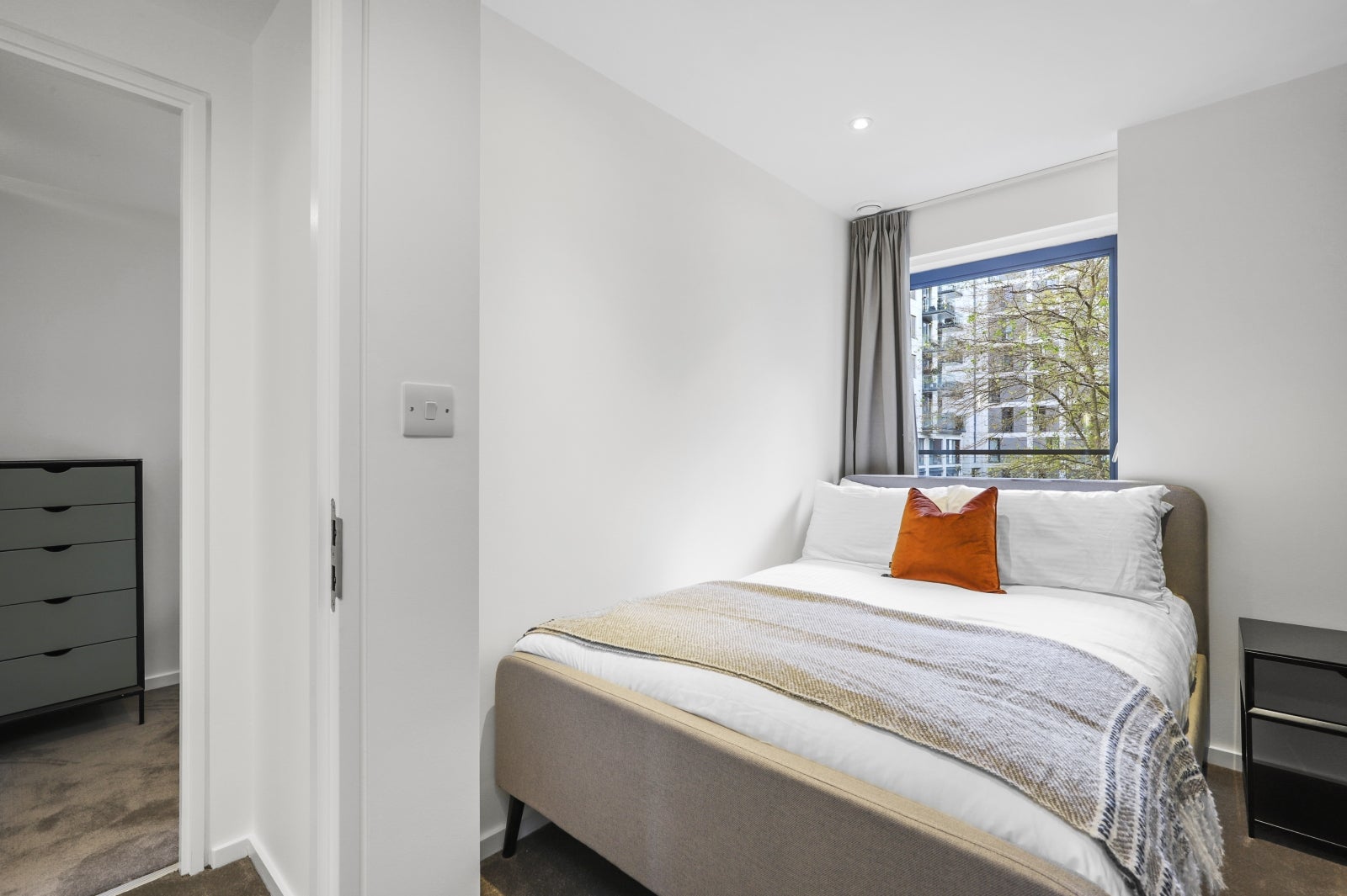Flat Celebration Avenue in Greater London