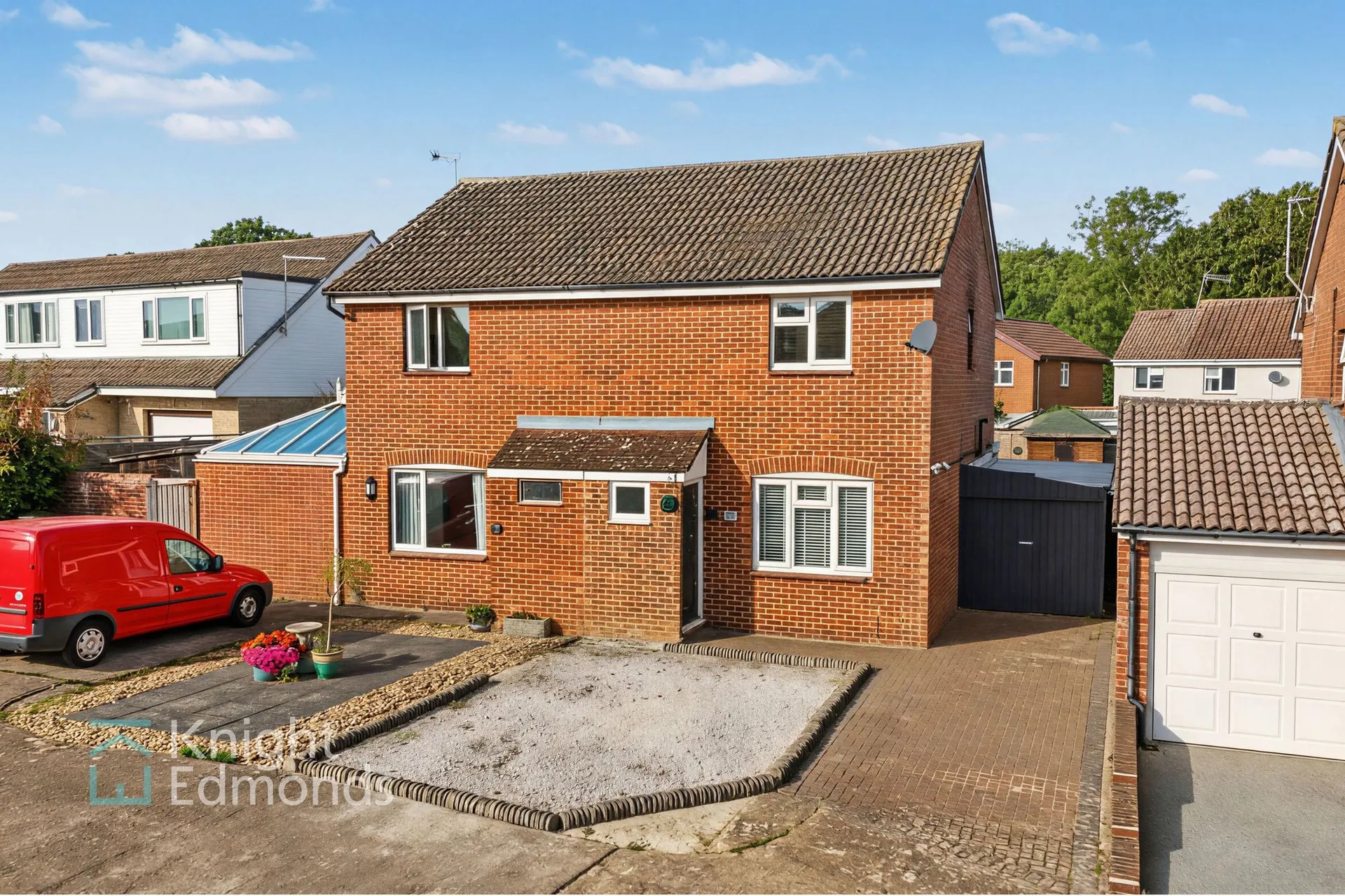 House Chestnut Drive in Maidstone