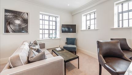 Flat Rainville Road in Greater London